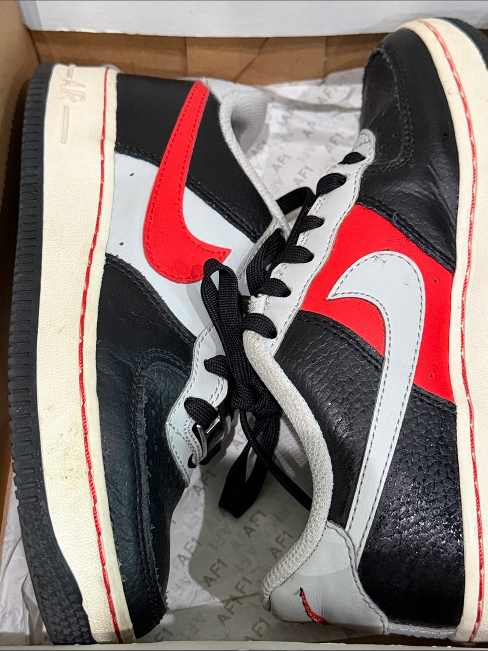 Nike Air Force 1 -  Kids Black, White & Red Low-Top Sneakers - Picture 9 of 9
